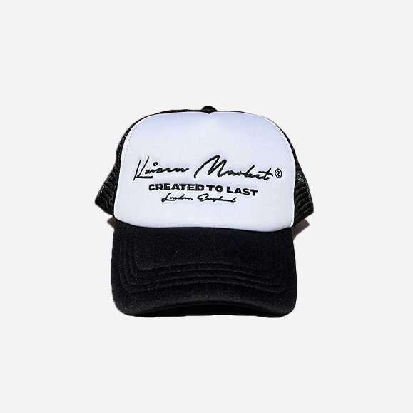 AUTOGRAPH TRUCKER HAT WHITE